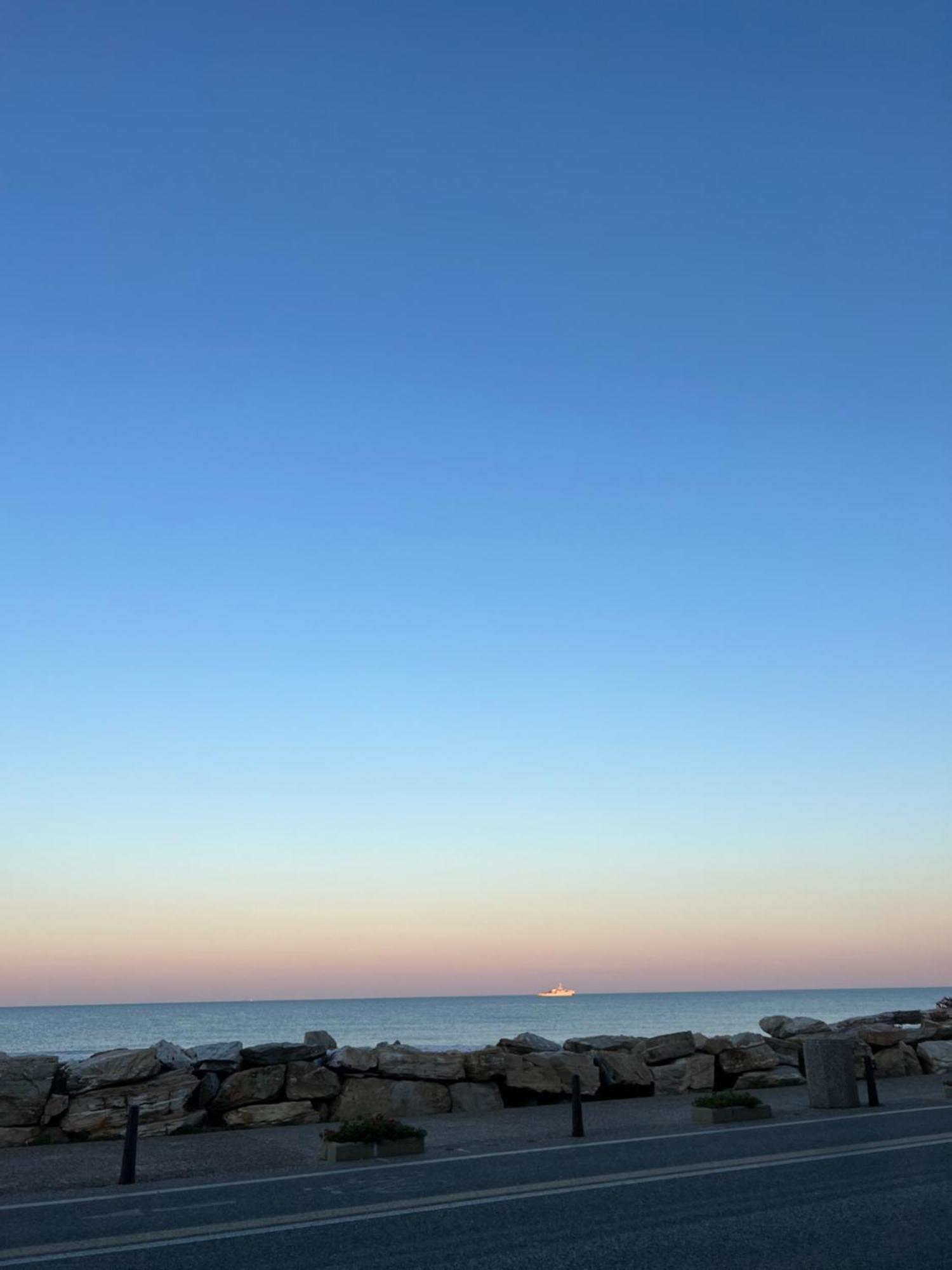 Il Faro Beach House Marina Di Pisa Εξωτερικό φωτογραφία